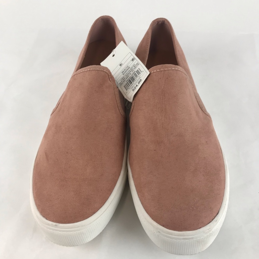 Universal Thread Pink Slip-On Flats